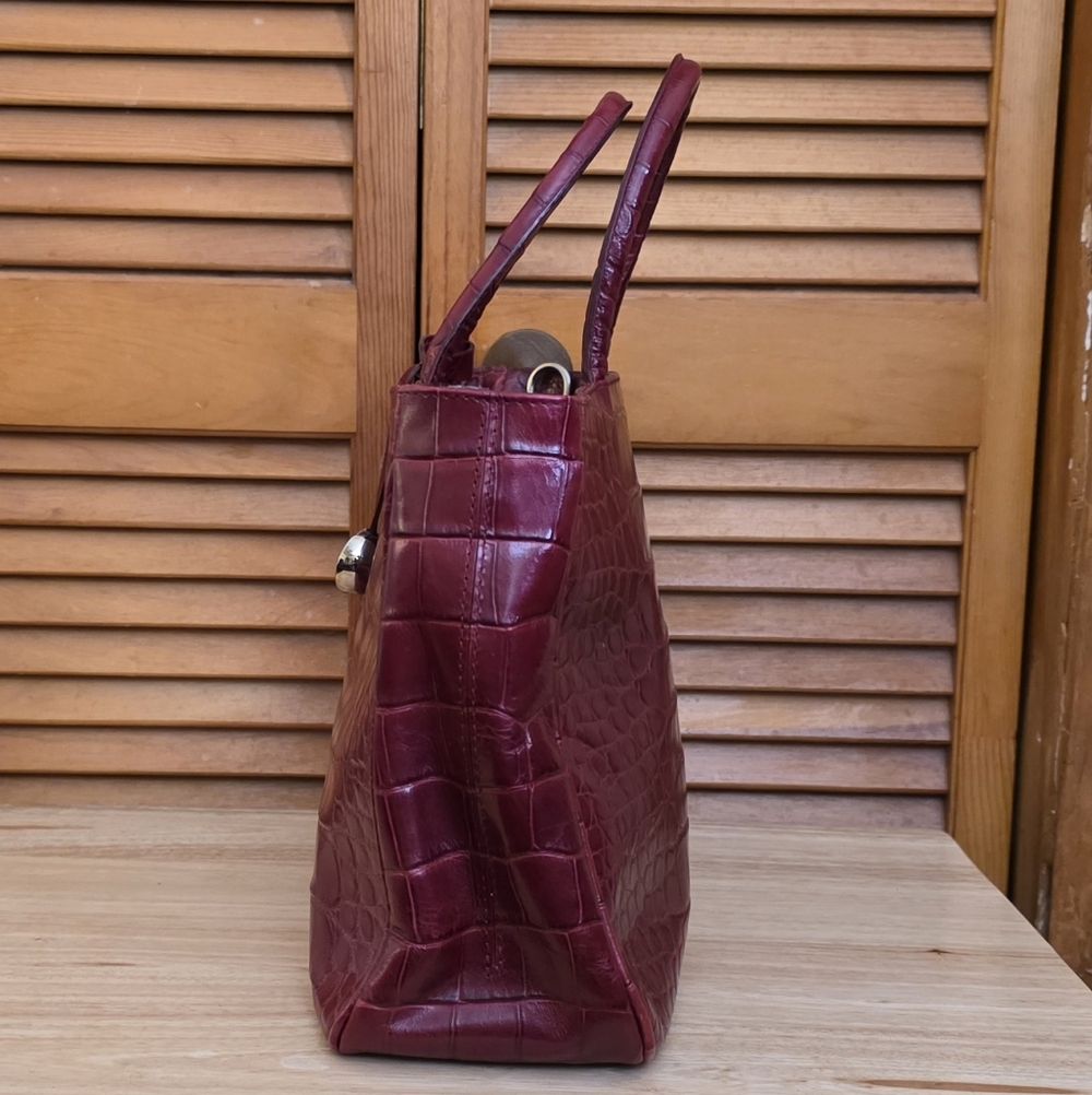 EUC Furla Burgundy Croc-Embossed Italian Leather Tote/Crossbody Bag - Picture 5 of 11